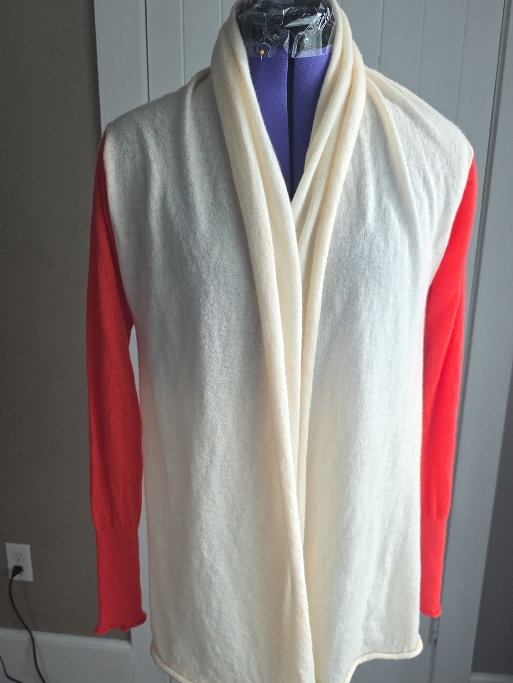 Club Monaco Cream Open-Front Cardigan with Red Sleeves